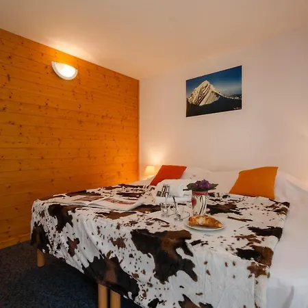 Sainte-foy-l'argentiere Sleeps 5 *