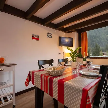 Sainte-foy-l'argentiere Sleeps 5 Апартаменты Шамони